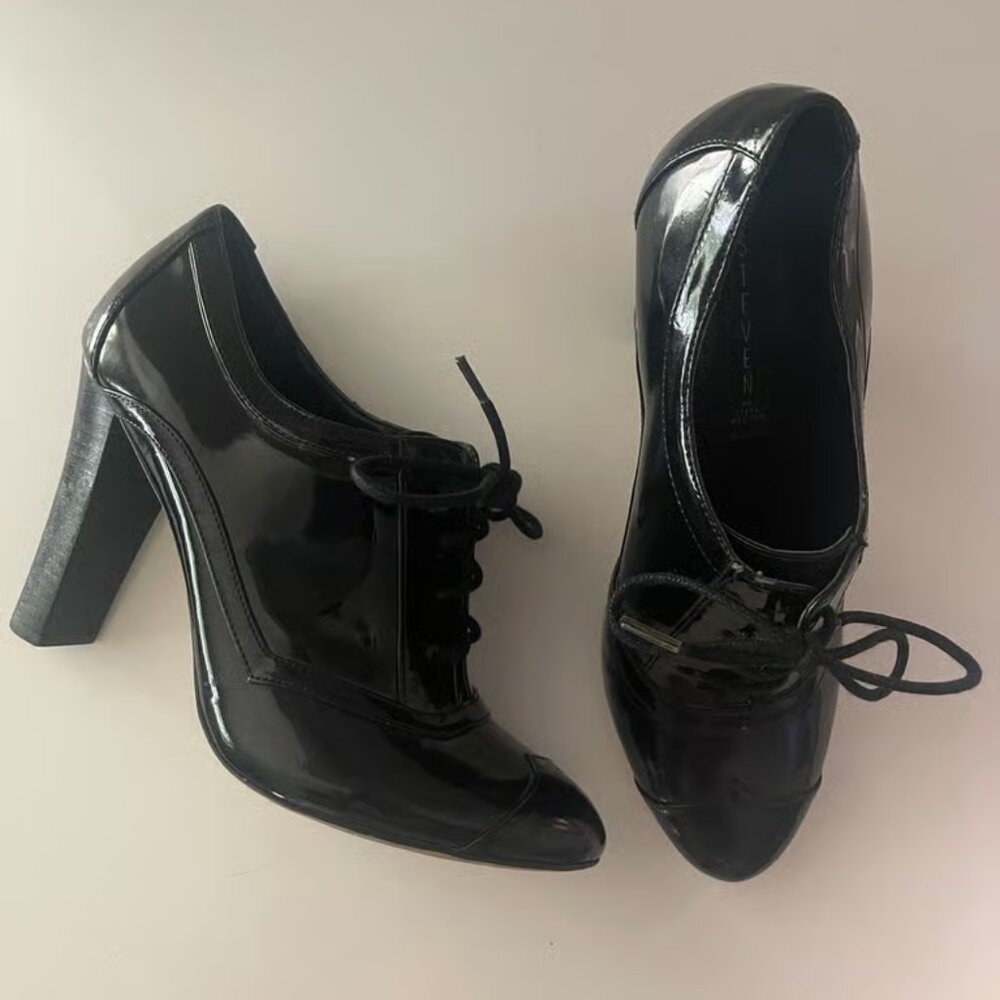 Black patent oxford pumps - 6M